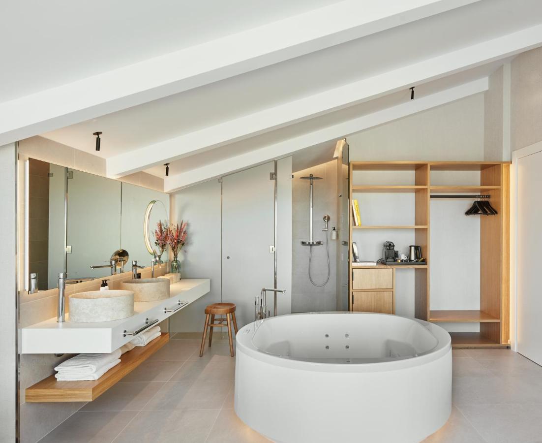 Hotel Restaurant Ceferino ヴィラノヴァ・イ・ラ・ジェルトル エクステリア 写真