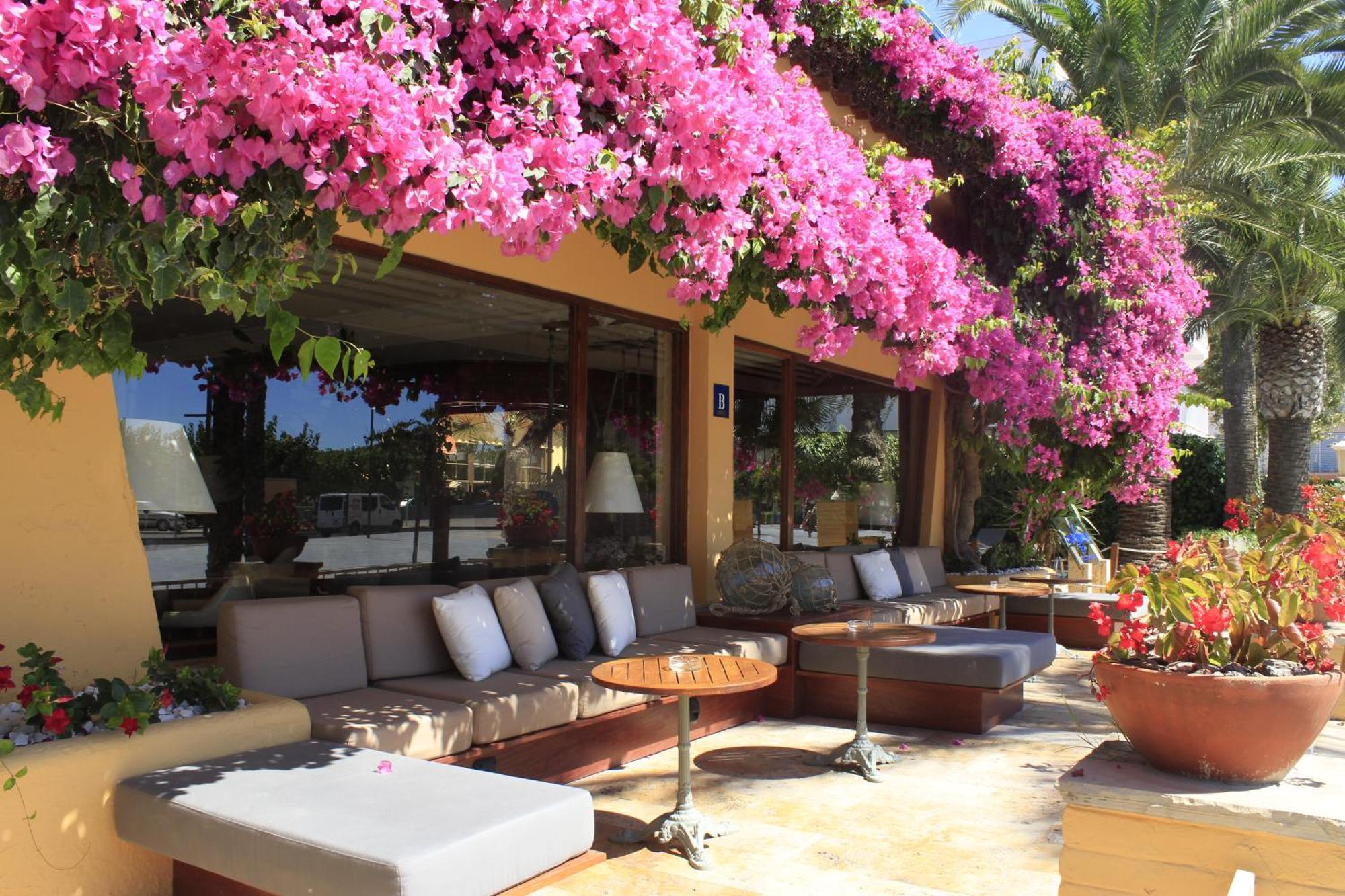 Hotel Restaurant Ceferino ヴィラノヴァ・イ・ラ・ジェルトル エクステリア 写真